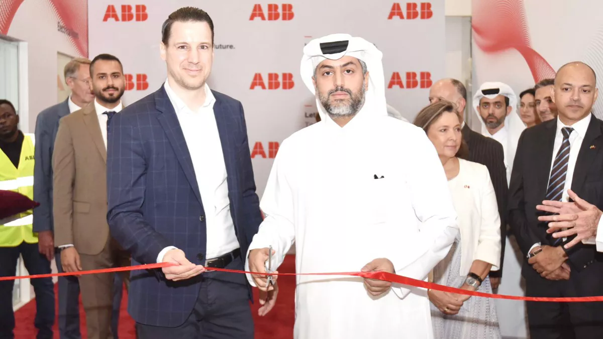 Free Zones Authority, ABB E-mobility, and “Ashghal” opened new ABB E-mobility facility with state-of-the-art service and training center