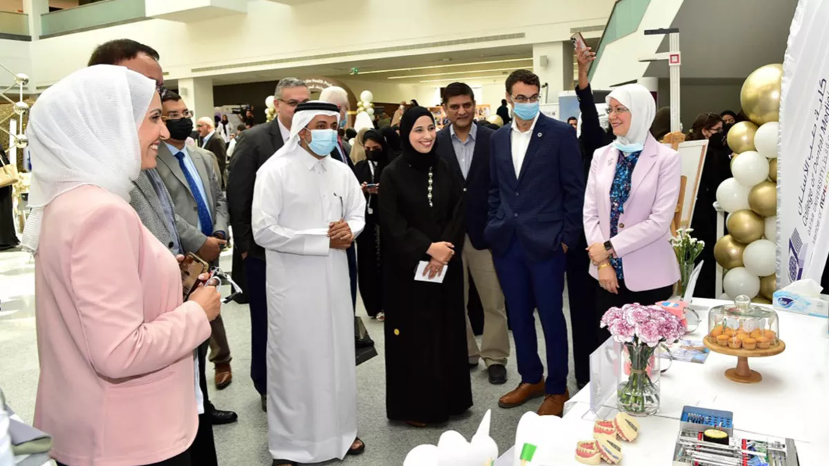 Introductory exhibition held for new students by QU-Health