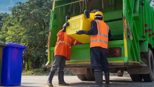 Ministry of Municipality announced the establishment of 15 temporary sites to be waste collection points in wild areas