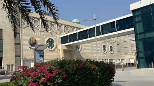 City Center Doha’s newly-built pedestrian bridge directly connects it to the DECC Station 