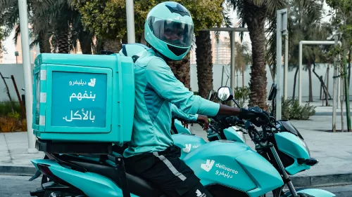 Deliveroo Riders takes first eco-friendly initiative to reduce single-use plastic